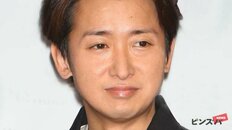 大野智、全開の左腕に「タトゥー増えてる!!」注目　“緑色デザイン”にファン熱視線…溢れるアート感への声援続々