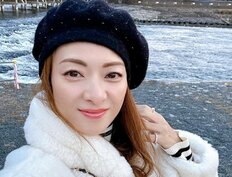 「まじかわいい」エイベックス松浦勝人会長の元妻・畑田亜希、43歳の膝上ミニ＆ピンヒール姿が超若見え