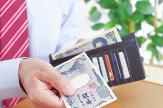 「個別支払いが基本」という声も…10～30代男女が「友達におごれる金額」【第4位以下】の画像