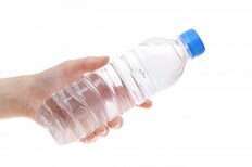 「ペットボトルを一口ちょうだい」よりも絶対嫌なのは？10～30代男女が「親友でも“シェアは無理”なこと」【トップ3】