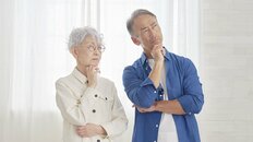 「身寄りもないのにどう暮らせば…」愛車はクラウン、時計はオメガ。世帯年収1500万超“勝ち組”夫婦が定年後、生活苦に陥った理由【CFPが解説】