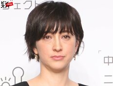 滝川クリステル、SNSコメント欄が“小泉進次郎批判”の悲痛…夫婦円満のウラで“PR案件に悪影響”も