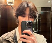 「生存報告というか」パク・ソジュン、1か月半ぶり“オールバック爆イケ近影”にファン歓喜