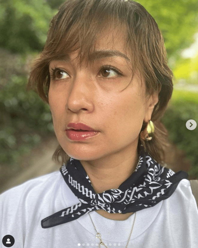 「顔でかない!?」46歳佐田真由美、新大久保食べ歩き投稿に寄せられたアンチコメントを一蹴！の画像