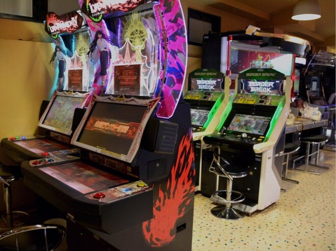 ゲームセンター店内
