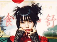 「お二人とも天使」網タイツ姿のあのちゃん、浜辺美波との生放送舞台裏密着2ショットにファン歓喜「眼福すぎる」「画面が幸せすぎます」