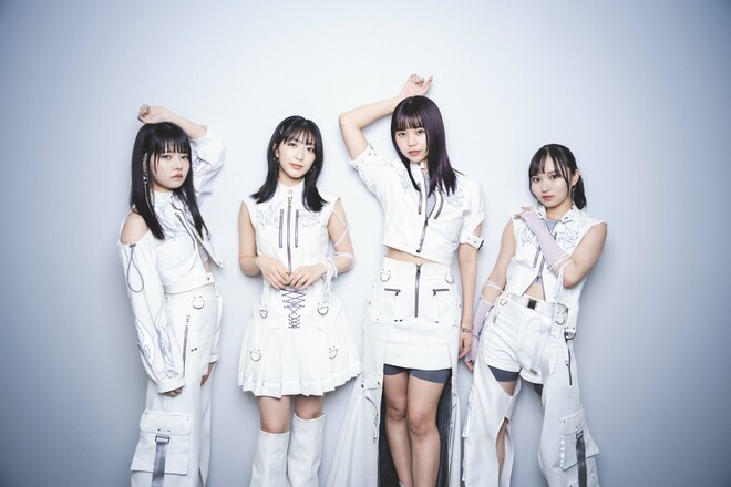 新世代11人アイドルグループ「WHITE SCORPION」ACO×AOI×NATSU×NICOインタビュー 「結成1年の成長と目指す先」の画像