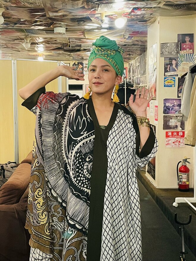 「久しぶりに観た」「素敵」デビュー曲が85万枚ヒットの奄美大島出身歌手、美しい最新着物姿が沸騰の画像