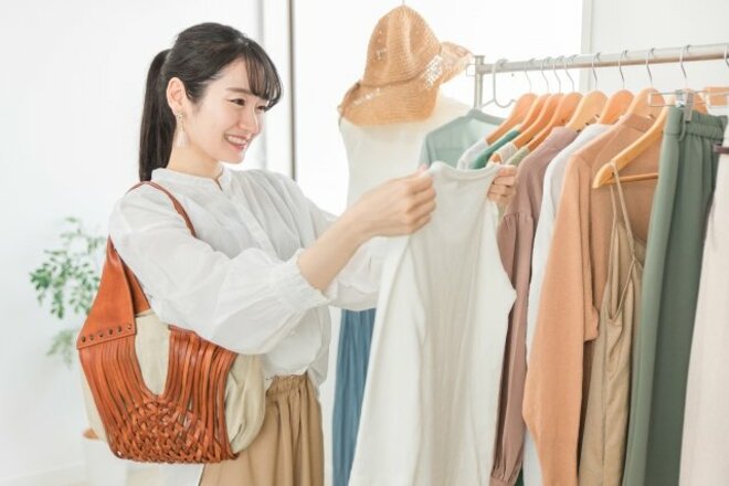 女性100人が「これだけは削れない出費」ランキング、ファッション超え"年間5万以上”自分へのご褒美は【第4位以下】の画像