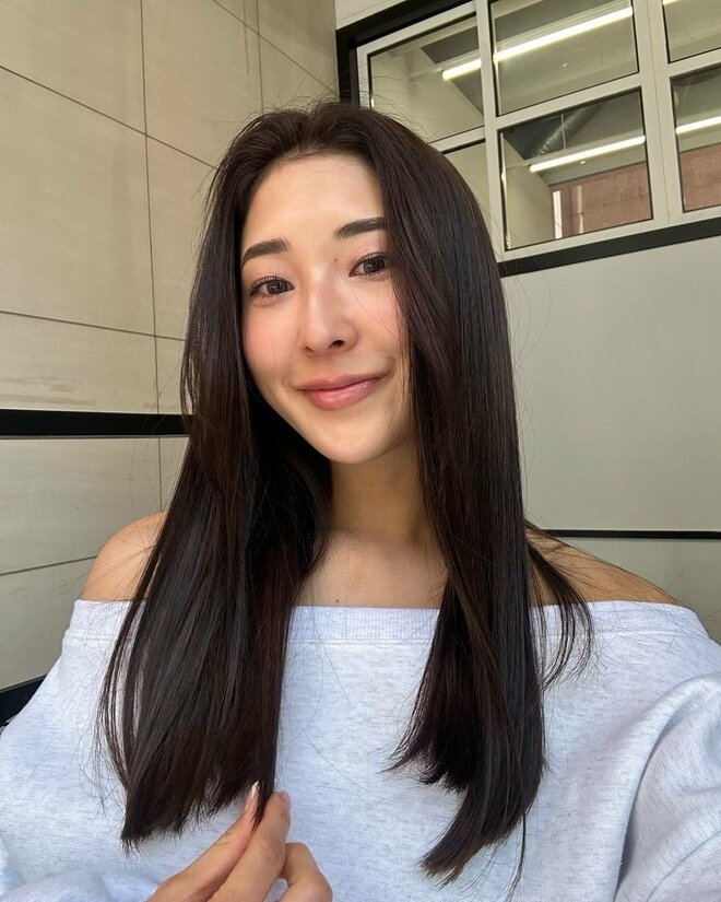 「目元の印象変わったと」吉高由里子似の筋トレ系美女YouTuber、二重整形告白！「元々の美しさが際立ったアプデ」の画像