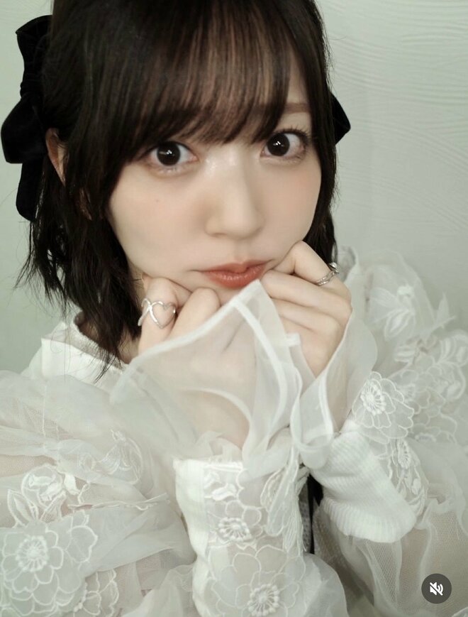 鈴木愛理、W杯日本代表・田中碧と破局報道のウラでへそ出し“テンション爆上げ”ダンスが沸騰の画像