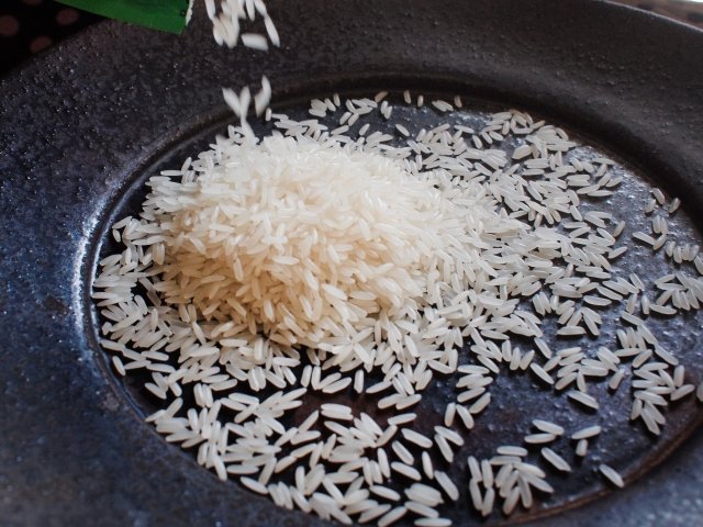 “令和の米騒動”に救世主　5kg3000円台「輸入米のおいしい食べ方」5選の画像