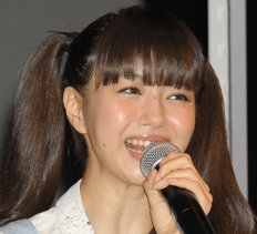 「何年経っても可愛すぎる」市川美織、フレッシュレモン衣装の“顔面不変”ショットに驚き「ずーっと天使だね！」