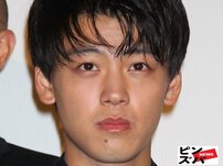 “国民の彼氏”から野性化・竹内涼真を倒したストイック俳優は？女子が選ぶ「“ワイルド化”イケメン」【トップ3】