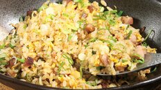 【大阪・十三】老舗中国料理店出身の店主が作る“自家製チャーシューのチャーハン”　「チャイニーズキッチン SAKAMOTO」の爽やかな一皿