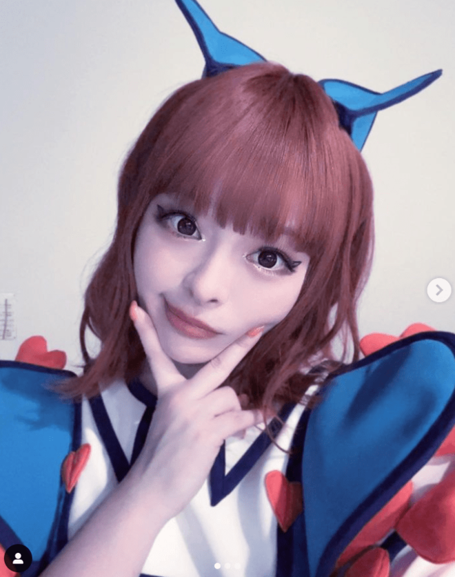 「常盤貴子さんに似てます」きゃりーぱみゅぱみゅ、“私のラッキーカラー”全身ネイビーコーデ姿でイメチェン！「PUFFYみたいな雰囲気」の画像