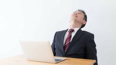 職場の「ひとり言ハラスメント」とは　“よし、メール送るか”に隠れた「真意」を脳内科医が分析