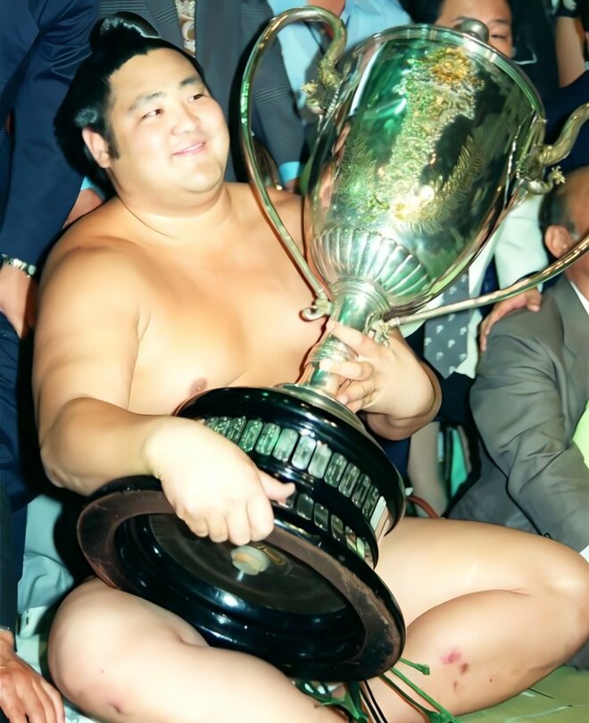 91年、名古屋場所で優勝した琴富士