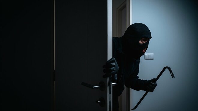 トクリュウや空き巣が狙った家の周りにつける目印“犯罪マーキング”にご用心　今すぐ「玄関」「郵便受け」「水道メーター」をチェックせよの画像