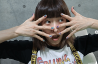 「美しすぎます」小栗旬の妻・山田優「4児のママ」インナー姿ほっそりウエストライン披露「かわいっ！」「素敵な被写体」