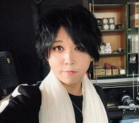 「普通に本人かと思った」ものまね芸人“炎上覚悟”の大森元貴モノマネが激似と話題「クオリティ高っ」