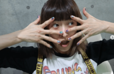 「美しすぎます」小栗旬の妻・山田優「4児のママ」インナー姿ほっそりウエストライン披露「かわいっ！」「素敵な被写体」