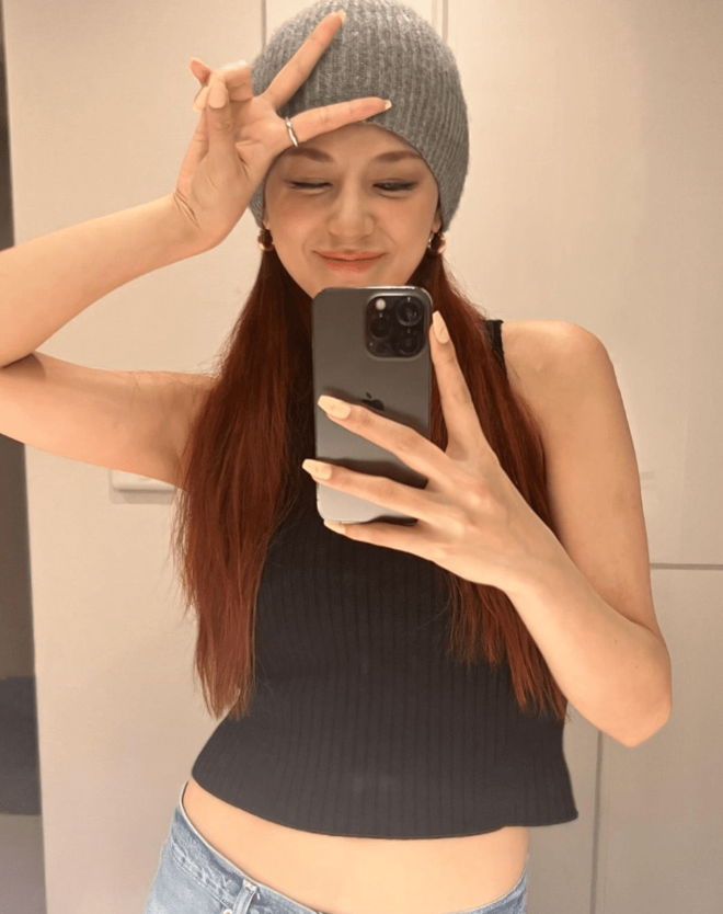 「オーラがちげぇわ」西内まりや“印象激変クールスタイル”で魅了！韓国撮影オフショに「なんて素晴らしいスタイル」の画像