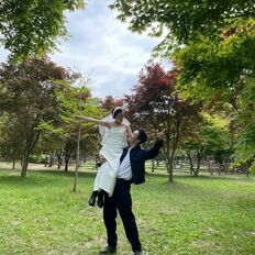 ｢BTSジョングク似」話題の日本人妻が“グクよりゆうこりんに激似“と大沸騰！ ｢フォロワー7万人超え｣快進撃に夫のシム・ヒョンタクは？