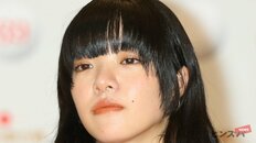 「タトゥーが似合う芸能人」ランキング、あいみょんを抑えた「美人でかっこいい」のは【第4位以下】