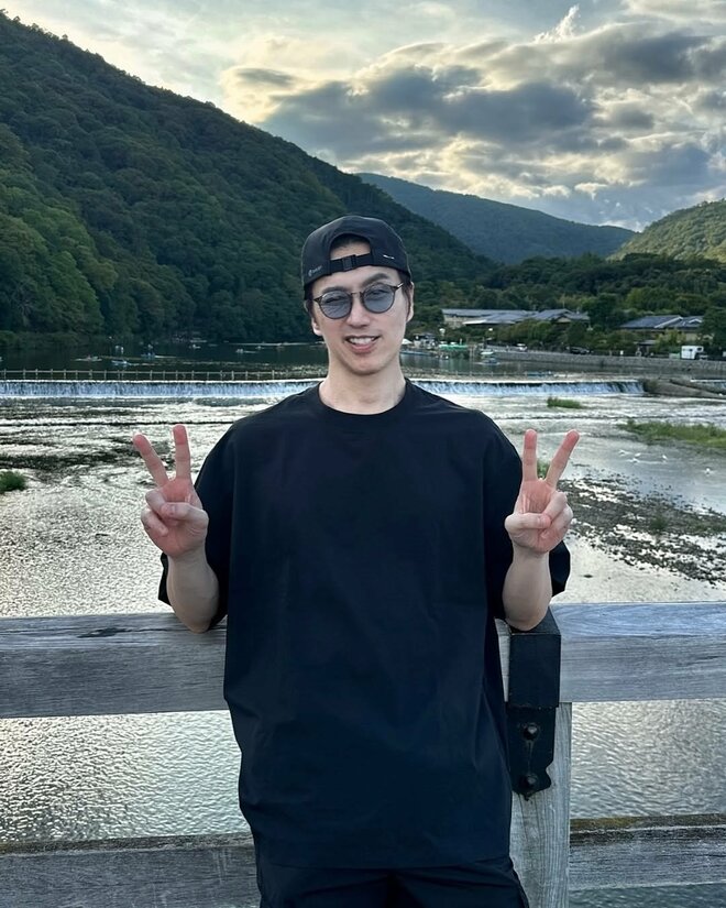 「20代に見える」SNSフォロワー数185万人超え“世界一若見え”のイケオジが60歳誕生日「信じられない」の画像