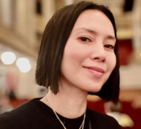 中谷美紀、11歳の連れ子の娘とカフェを楽しむ若見えピンクニット姿が幸せオーラたっぷり！「何でもない日常のありがたみを感じております」