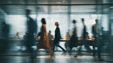 「コーヒーバッジング」とは?出社したら即直帰の新しい働き方が世界で激増する理由