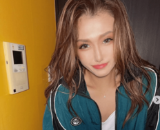 「ホント美しすぎて」『夜ふかし』フェフ姉さん、すっぴんふうメイクの最新近影に「いつ見ても綺麗」と反響！