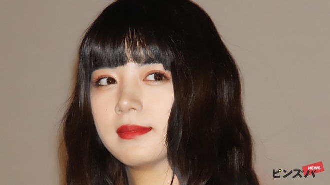 池田エライザ、デコルテ＆美スタイルあらわなベアドレス姿にため息「美の頂点かよ」“億超え”ジュエリーに負けない輝きの画像
