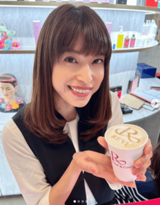 「私も第二章のスタート」上原多香子、不変美貌で高らかに宣言！“今井絵理子と2ショット炎上”もガン無視＆ゴリゴリ営業攻勢に「怖すぎる!!」の声