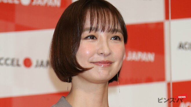 篠田麻里子