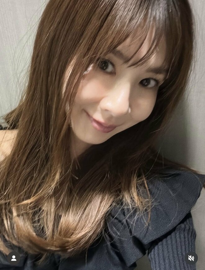 「顔が変わった気が…」49歳・ほしのあき、“眉毛激変”姿に驚き　導入する肌育注射やシミケアの美容施術の画像