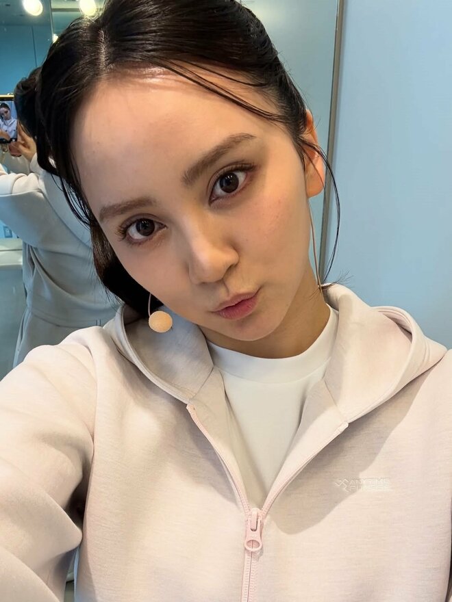 岡田結実「一児の母ですか!?ってくらい露出も」みちょぱふうギャルに激変 「スポンと安産」からの充実ママライフもの画像