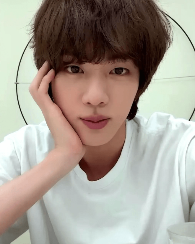 「涙が止まらない」兵役中のBTS・JINから届いた“86秒メッセージ”に反響「最高の励みになります」の画像