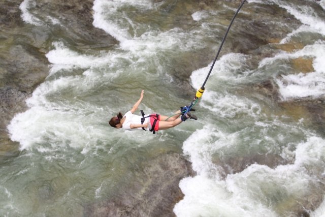 「死ぬまでにやってみたい」バンジージャンプも！10～30代女子が「やってみたいアウトドアアクティビティ」【第5位以下】の画像