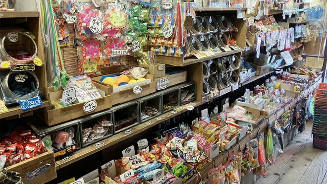 昭和駄菓子が若者に大ブーム　ビッグカツ、モロッコヨーグル…令和に生き残る「意外な理由」の画像