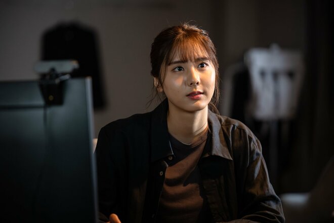 『VIVANT』天才ハッカー役が「飯沼愛→花岡すみれ」放送直前に驚きの“交代”も…「同じ人かと」初回に上がった驚きの声の画像
