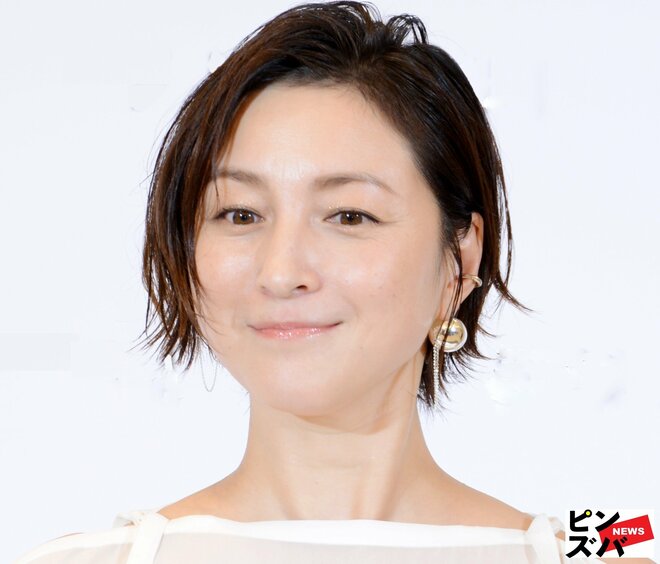 広末涼子“だるま衣装”で登場に｢思ったのと違う｣の衝撃＆『旅サラダ』の大型新星に活動再開の中丸雄一がピンチ【2025年人気記事｢話題の人｣騒動】の画像