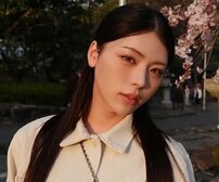 「また綺麗になってる」井手上漠、“太もも＆華奢ボディライン”あらわな妖艶私服スナップに反響