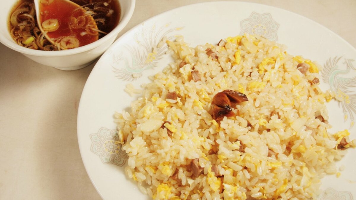 中村橋の老舗クサカ亭とガーリック炒飯