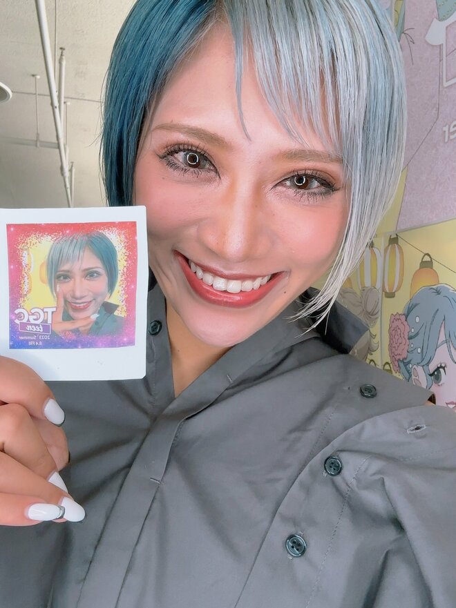 「全く別人」ぱーてぃーちゃん信子の“激変ビジュ”に仰天  神業メイクで派手ギャル→清楚系への変貌ぶりに反響の画像