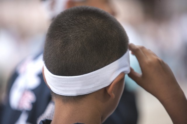 理由がわからない丸刈りなど、“頭髪規制”より謎なのは？30～50代男女「今では信じられない校則」【トップ3】の画像