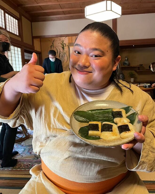 【VIVANT】堺雅人・乃木の母は別班司令、ドラムとチンギスの温泉旅…「仰天考察＆爆笑ポスト」大沸騰！松坂桃李・黒須は「驚きの白さ」を求めてる!?　の画像