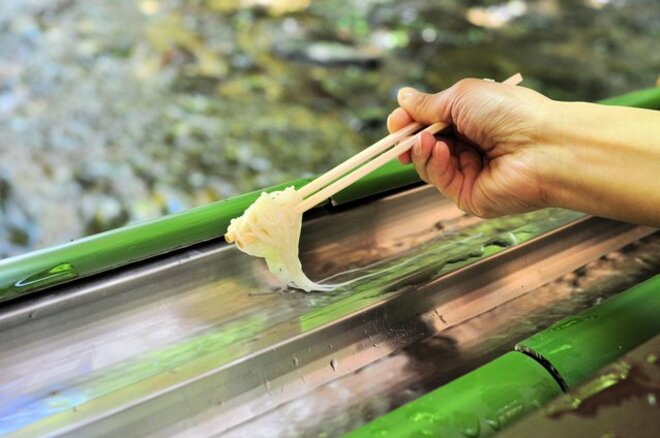 流しそうめんで“集団食中毒”原因は「汚染された湧き水」!!なぜ汚染？対処法は？専門家に聞いた！の画像