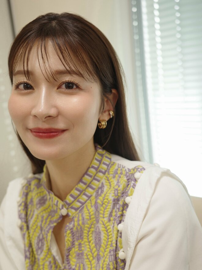 “離婚→初水着”が話題の元TBSアナ山本里菜、“DM500件”の驚き　森香澄・柏木由紀も明かしていた“直接アプローチ”の画像